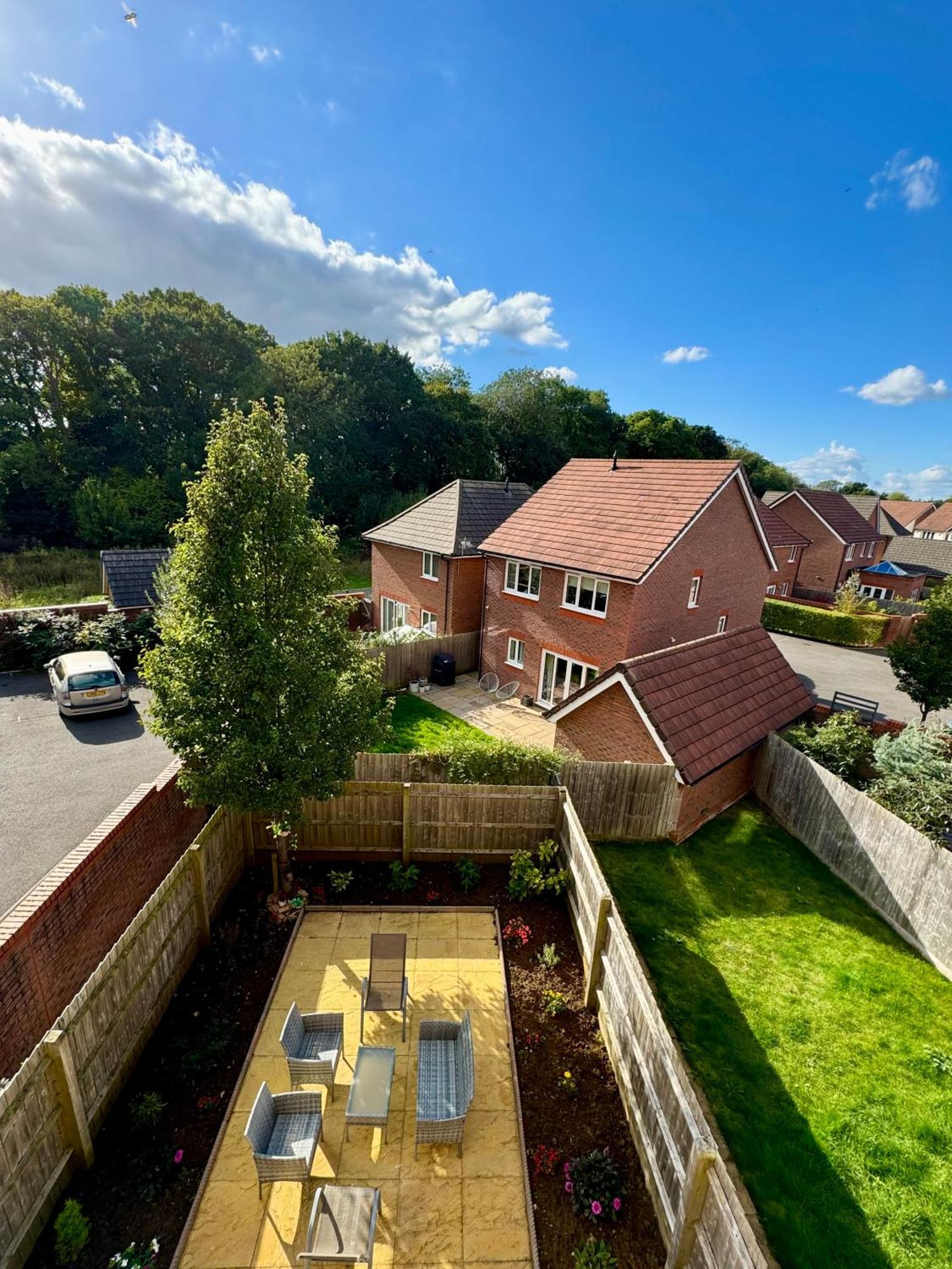 Large Double Room & Private Ensuite Bathroom, Badbury Park, Swindon, Near Great Western Hospital Екстер'єр фото